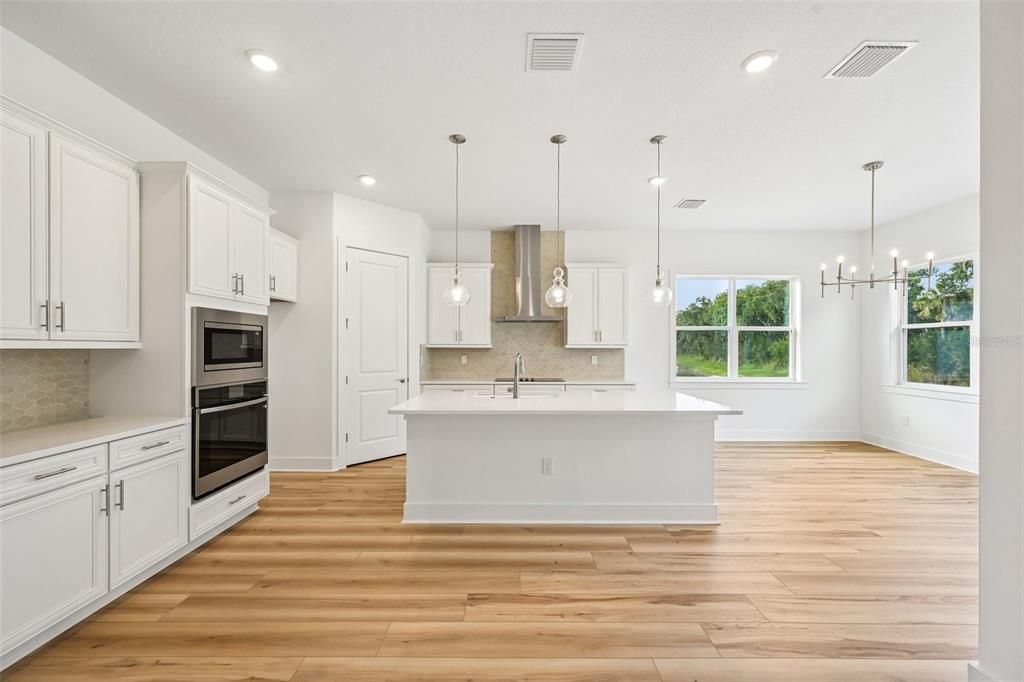 For Sale: $810,534 (3 beds, 2 baths, 2480 Square Feet)