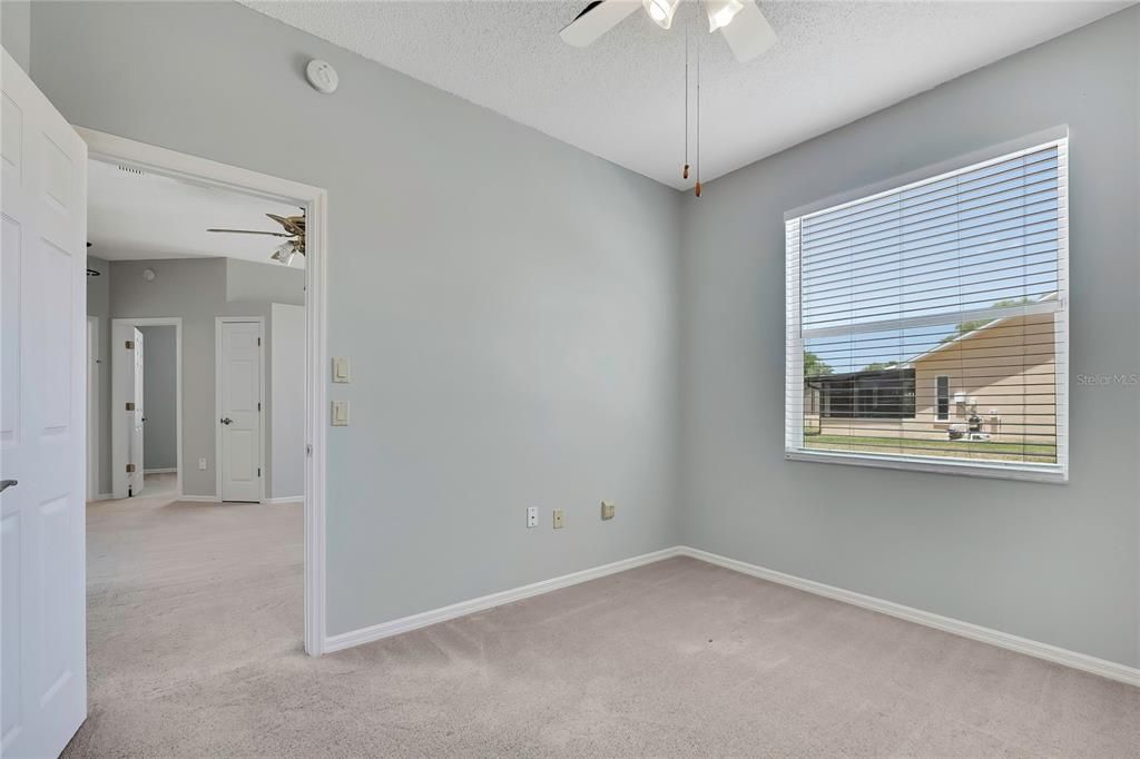 For Rent: $1,995 (3 beds, 2 baths, 1756 Square Feet)
