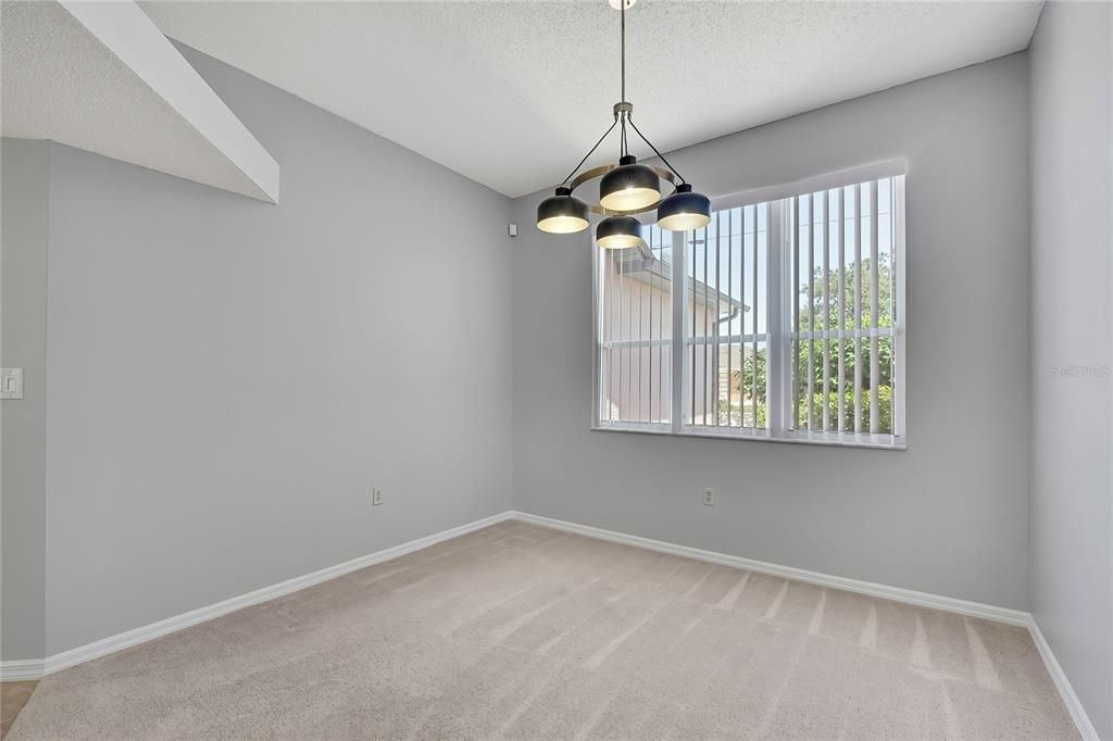 For Rent: $1,995 (3 beds, 2 baths, 1756 Square Feet)