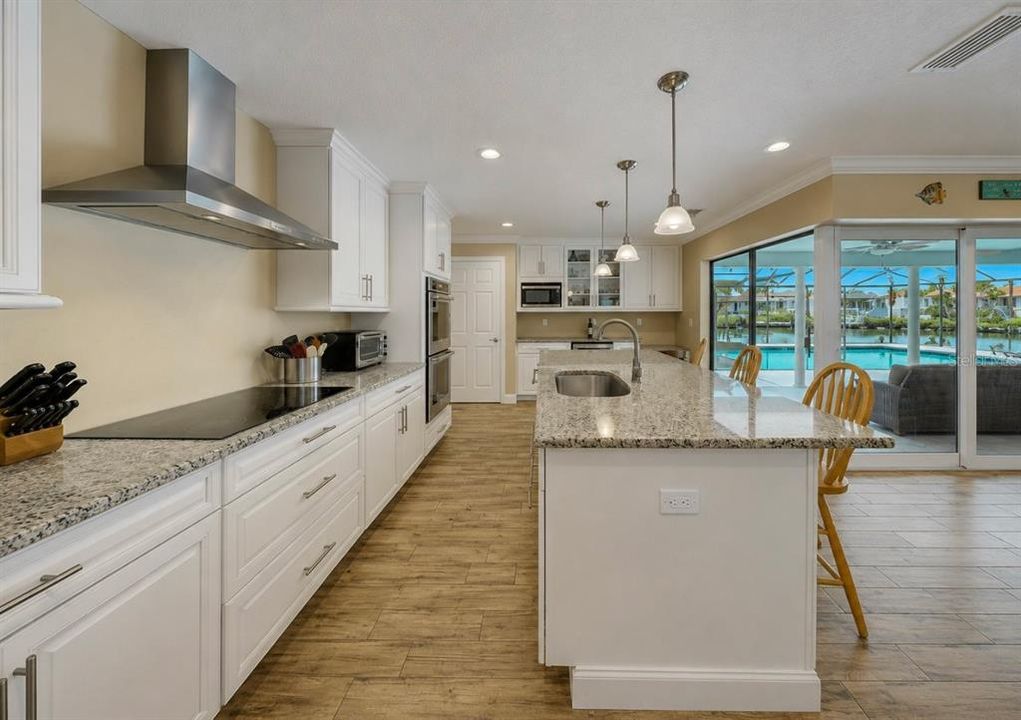 For Sale: $975,000 (4 beds, 2 baths, 1990 Square Feet)