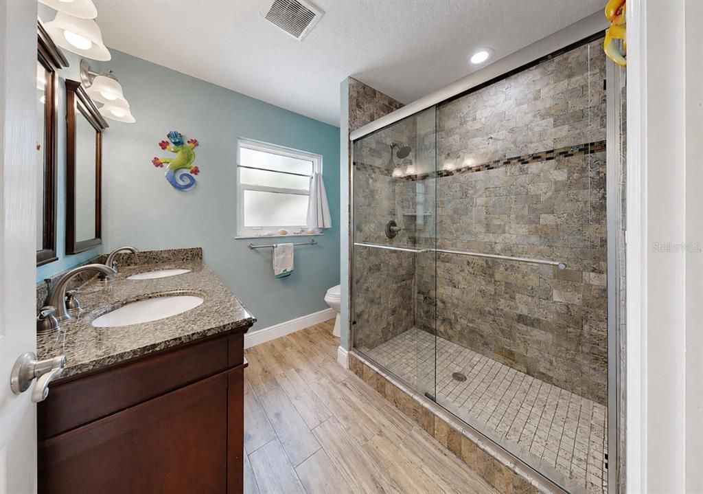 For Sale: $975,000 (4 beds, 2 baths, 1990 Square Feet)