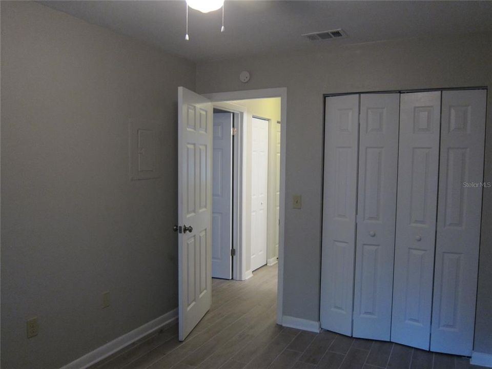For Rent: $1,050 (2 beds, 1 baths, 822 Square Feet)