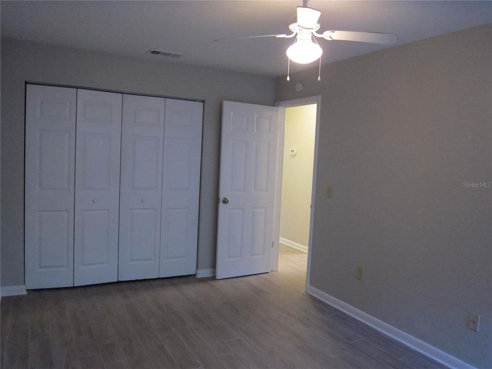 For Rent: $1,050 (2 beds, 1 baths, 822 Square Feet)