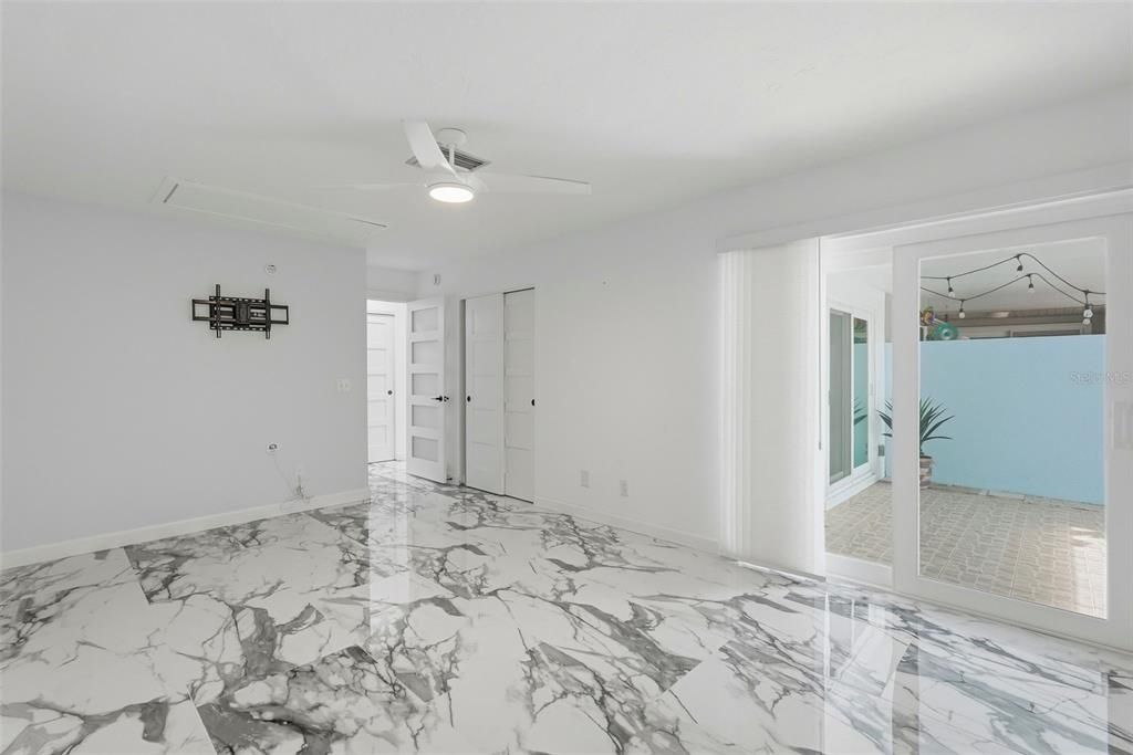 For Sale: $630,000 (2 beds, 2 baths, 1650 Square Feet)