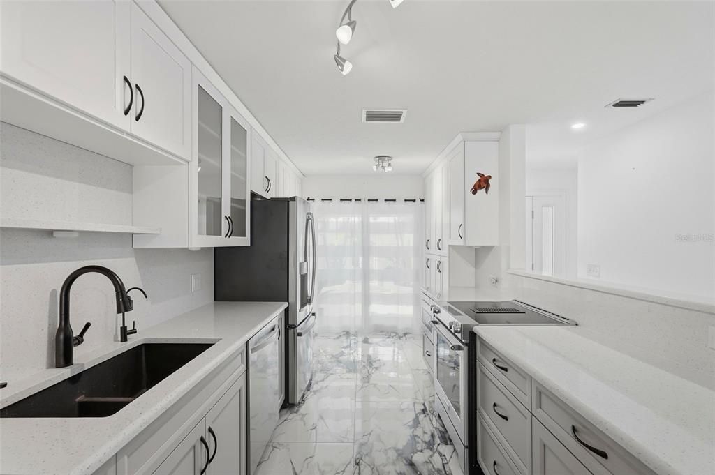 For Sale: $630,000 (2 beds, 2 baths, 1650 Square Feet)