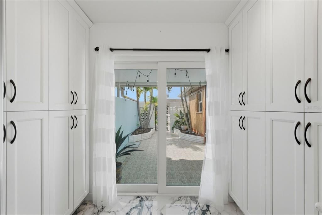 For Sale: $630,000 (2 beds, 2 baths, 1650 Square Feet)