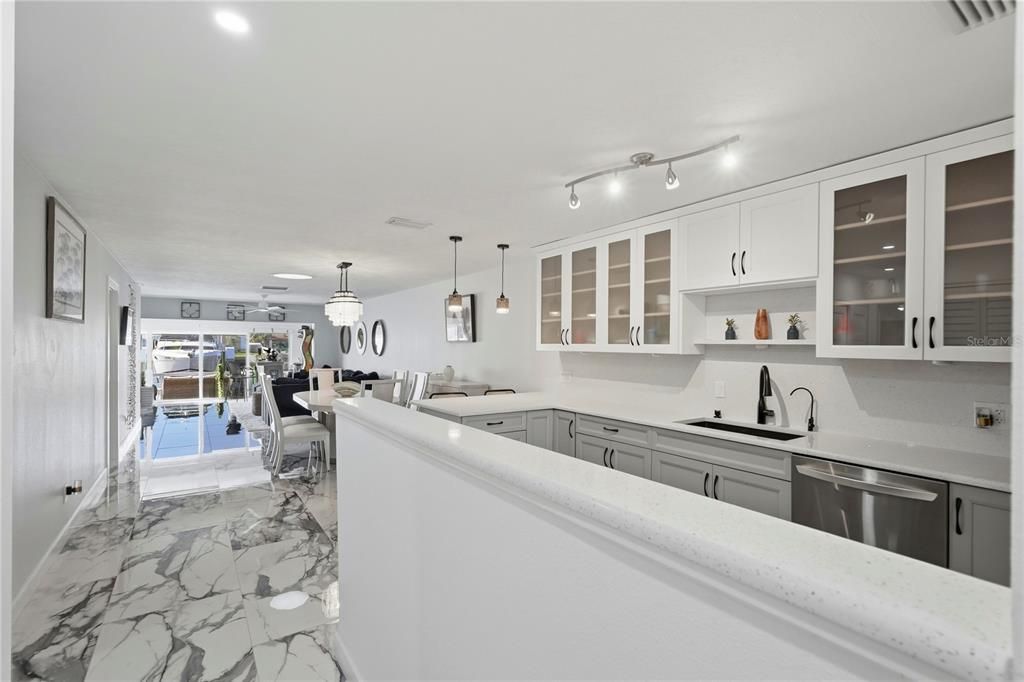 For Sale: $630,000 (2 beds, 2 baths, 1650 Square Feet)