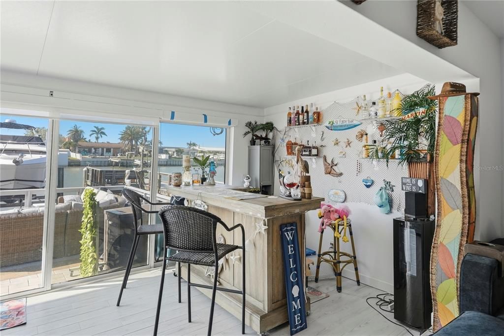 For Sale: $630,000 (2 beds, 2 baths, 1650 Square Feet)