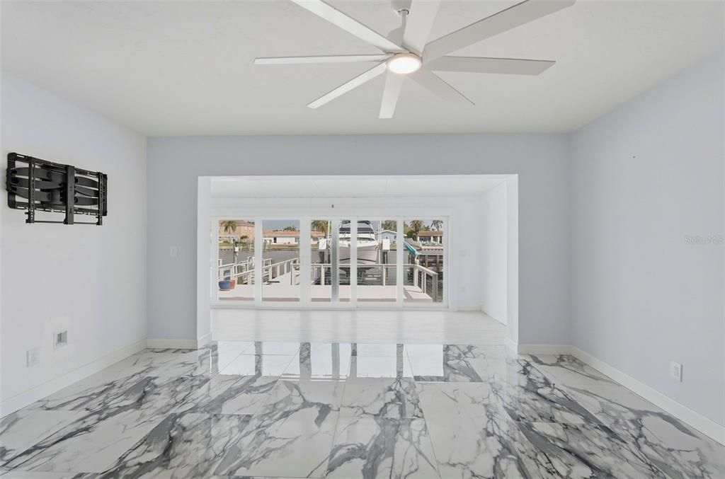 For Sale: $630,000 (2 beds, 2 baths, 1650 Square Feet)