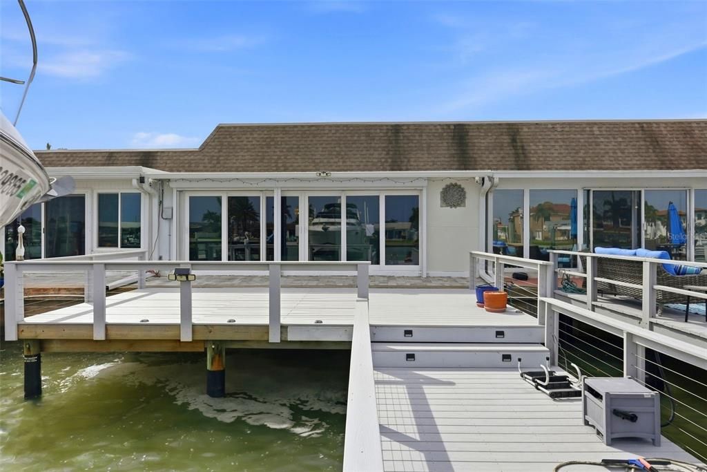 For Sale: $630,000 (2 beds, 2 baths, 1650 Square Feet)