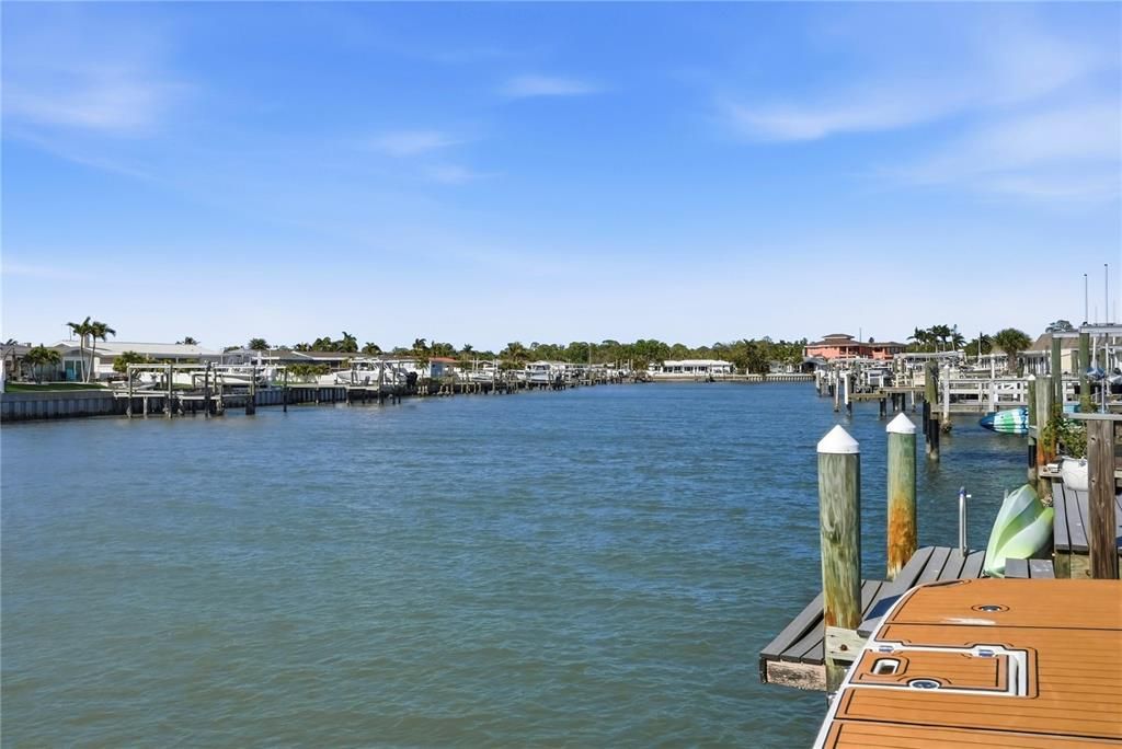 For Sale: $630,000 (2 beds, 2 baths, 1650 Square Feet)