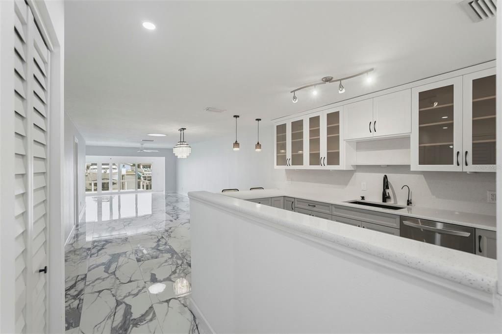 For Sale: $630,000 (2 beds, 2 baths, 1650 Square Feet)
