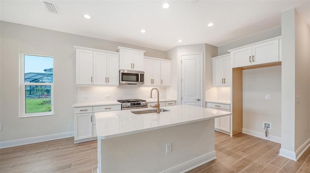 For Sale: $558,990 (3 beds, 2 baths, 1860 Square Feet)