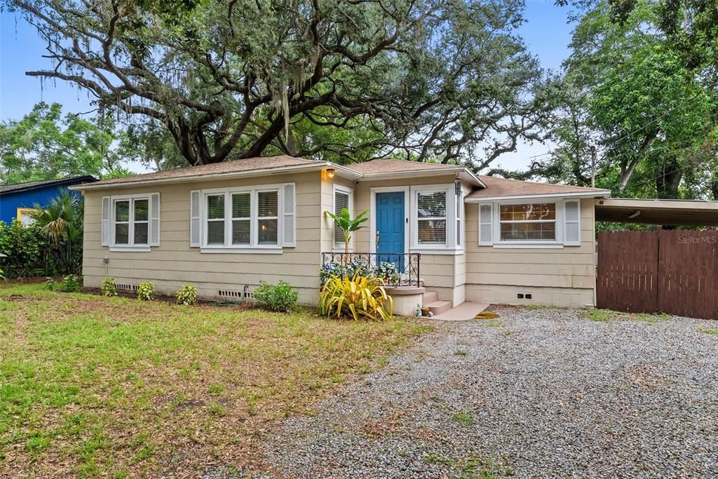 For Sale: $349,000 (3 beds, 2 baths, 1016 Square Feet)