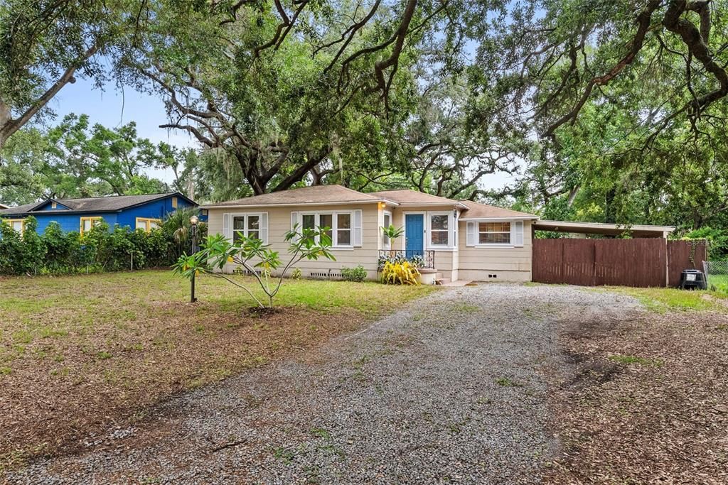 For Sale: $349,000 (3 beds, 2 baths, 1016 Square Feet)