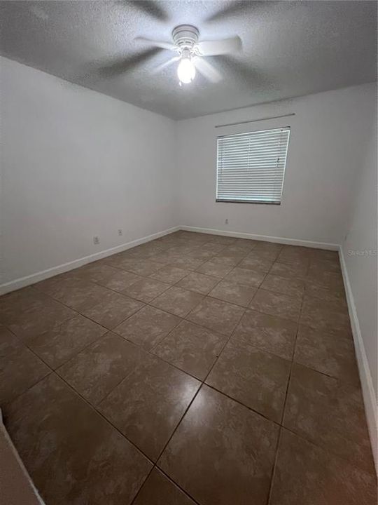 For Rent: $1,900 (3 beds, 2 baths, 1175 Square Feet)