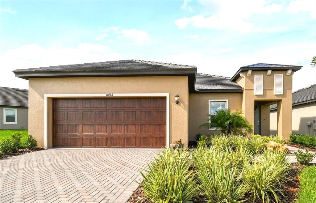 For Rent: $2,950 (3 beds, 2 baths, 1770 Square Feet)
