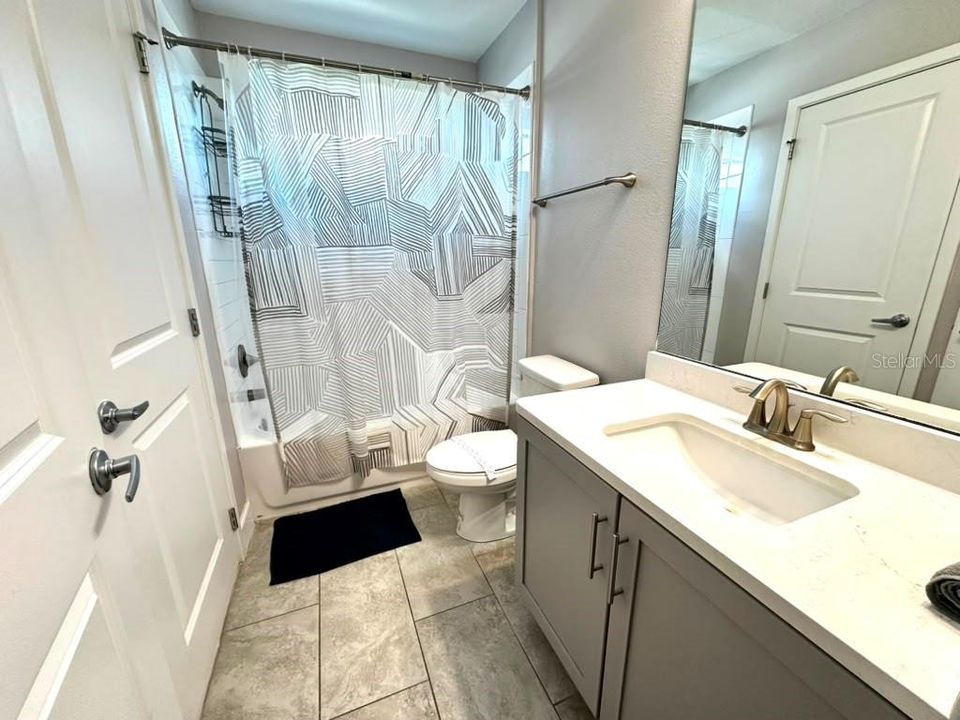 В аренду: $2,550 (4 спален, 3 ванн, 1721 Квадратных фут)