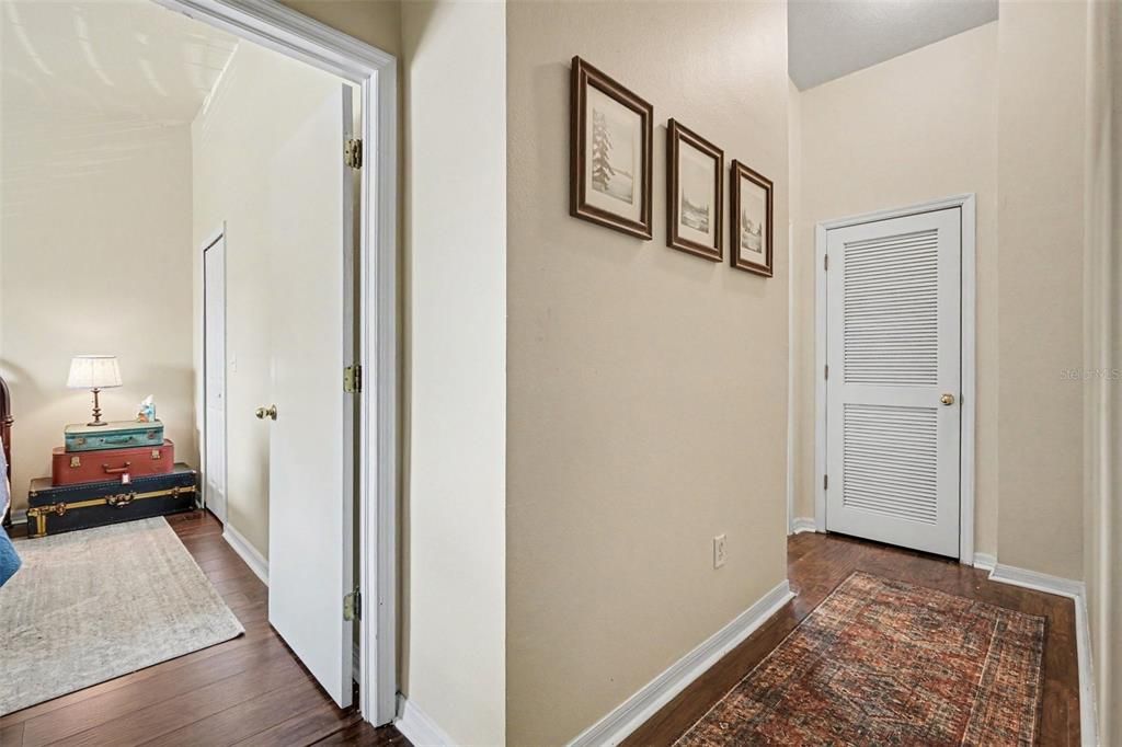 For Sale: $250,000 (3 beds, 3 baths, 1478 Square Feet)