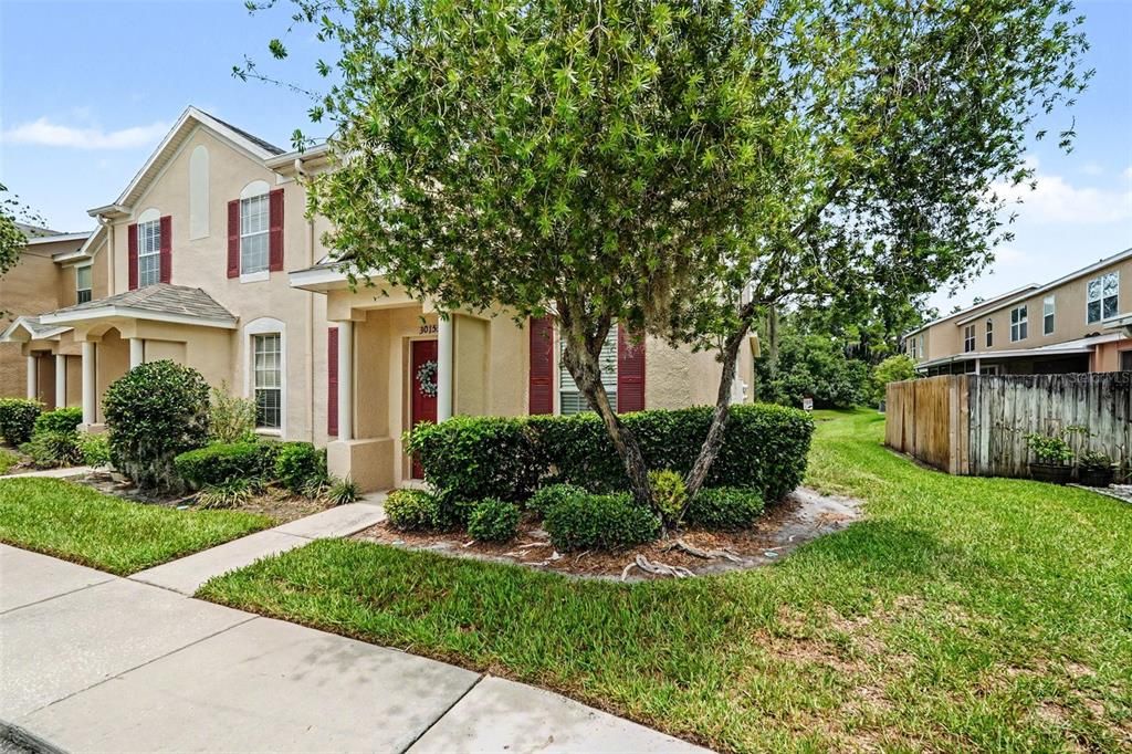For Sale: $250,000 (3 beds, 3 baths, 1478 Square Feet)