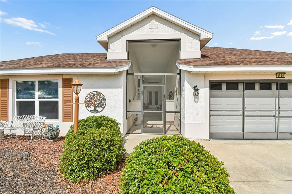 For Sale: $375,000 (3 beds, 3 baths, 2117 Square Feet)