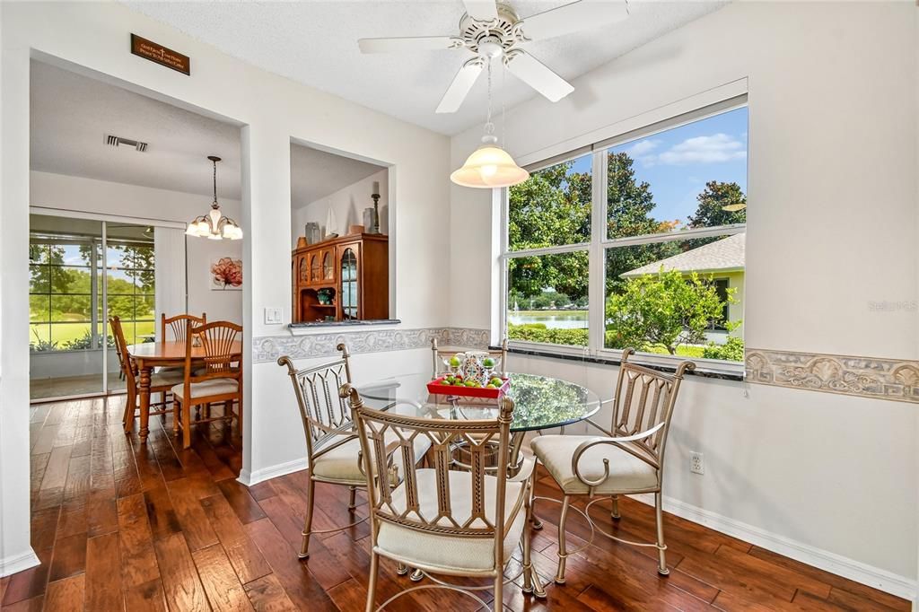 For Sale: $375,000 (3 beds, 3 baths, 2117 Square Feet)