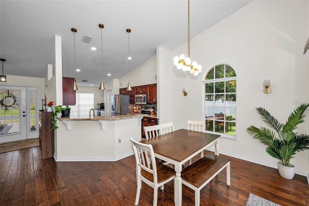 For Sale: $470,000 (3 beds, 2 baths, 1947 Square Feet)
