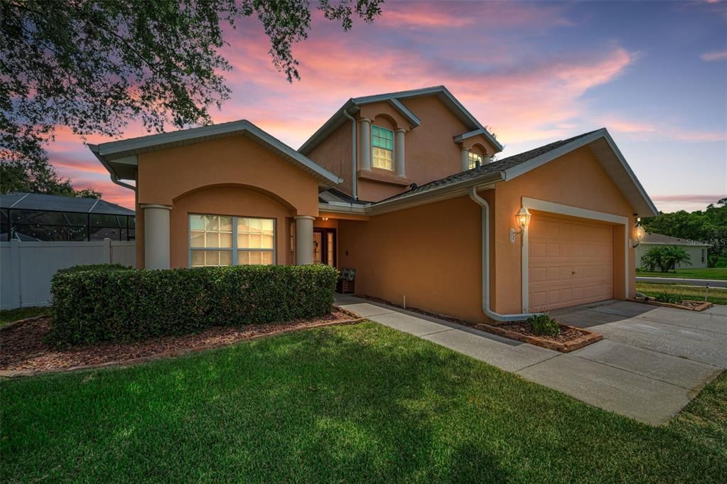 For Sale: $470,000 (3 beds, 2 baths, 1947 Square Feet)