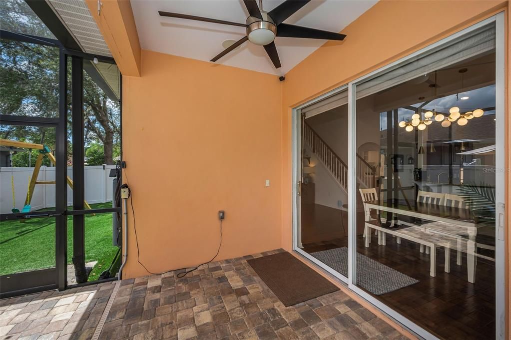 For Sale: $470,000 (3 beds, 2 baths, 1947 Square Feet)