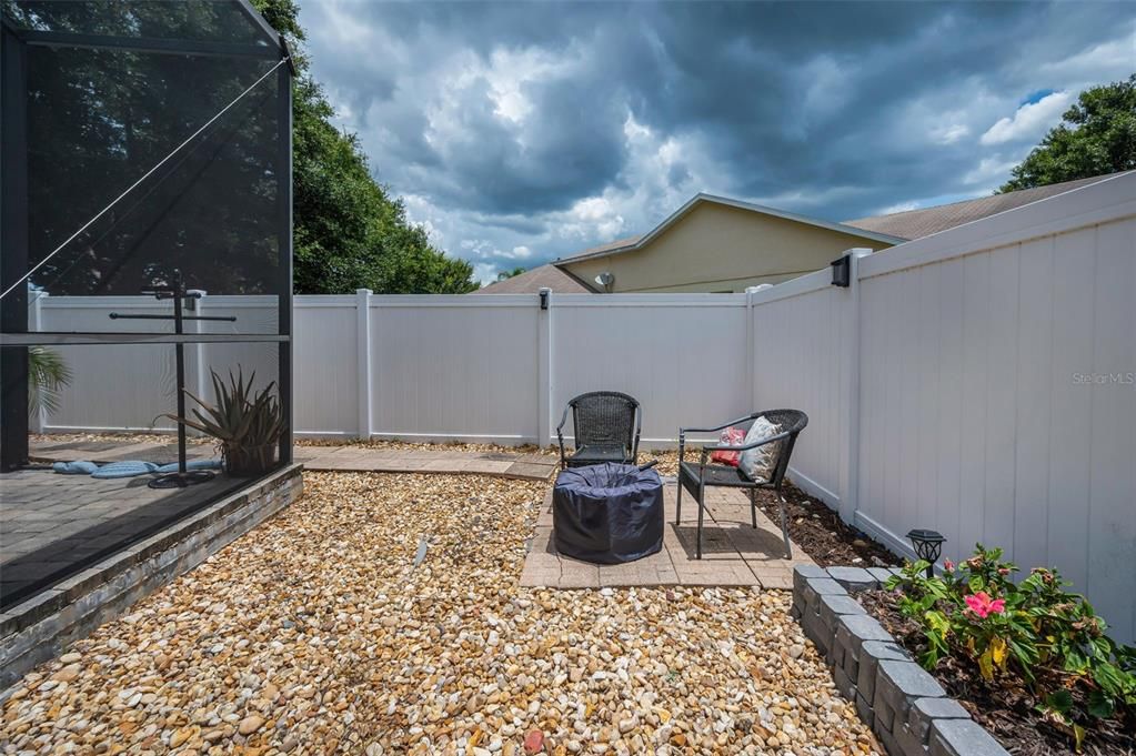 For Sale: $470,000 (3 beds, 2 baths, 1947 Square Feet)