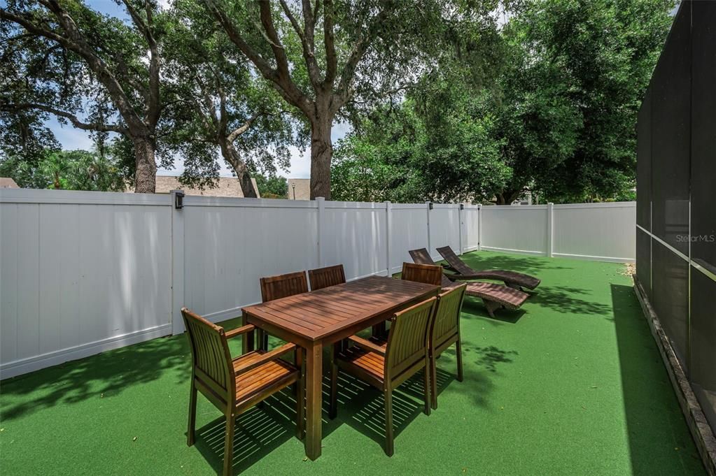 For Sale: $470,000 (3 beds, 2 baths, 1947 Square Feet)
