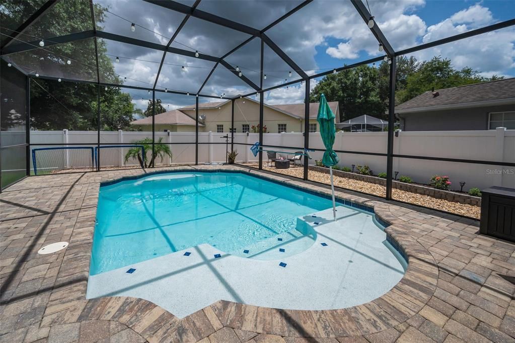 For Sale: $470,000 (3 beds, 2 baths, 1947 Square Feet)