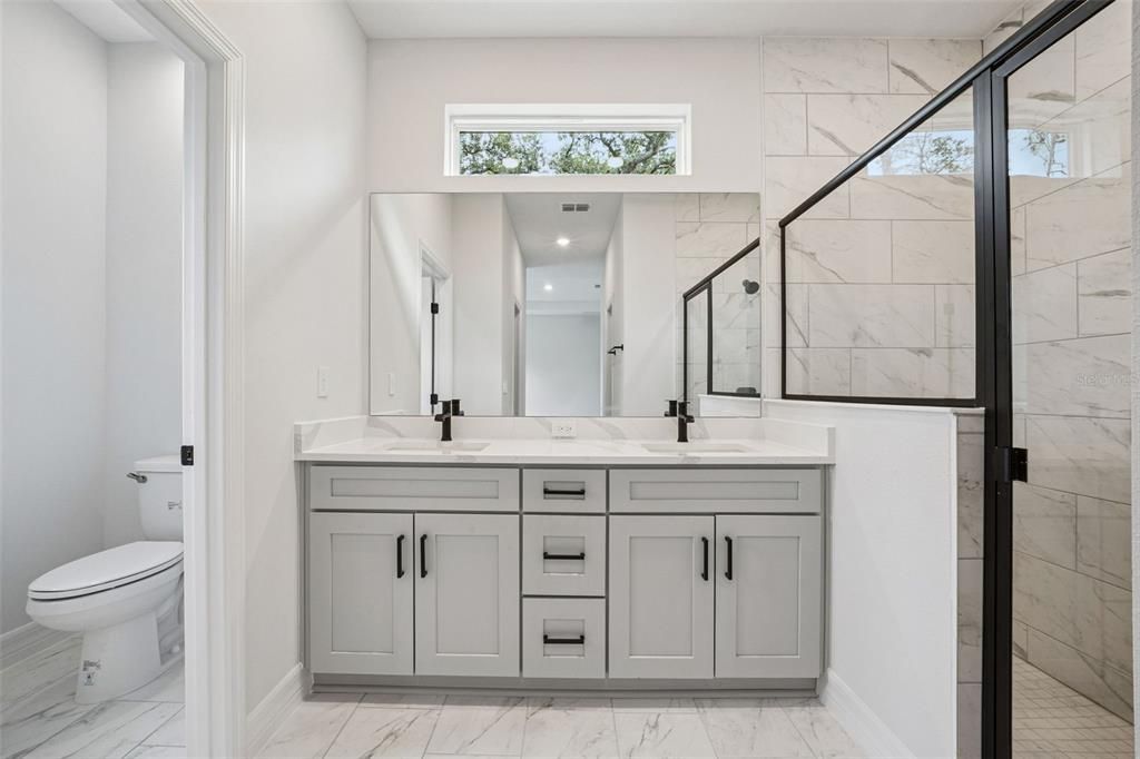 For Sale: $329,900 (4 beds, 3 baths, 1990 Square Feet)