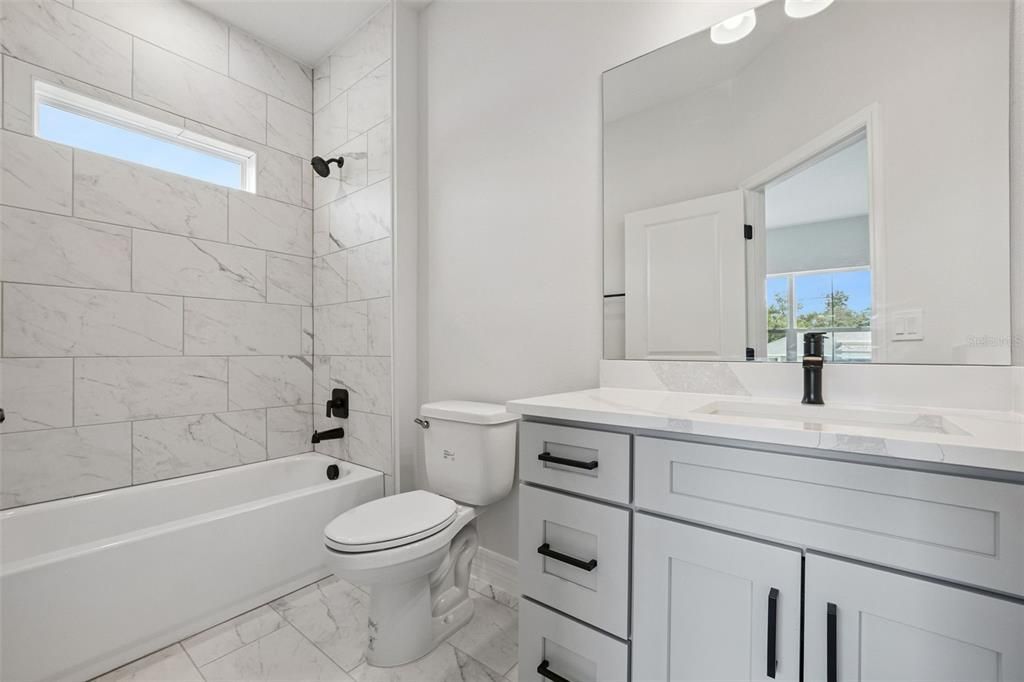 For Sale: $329,900 (4 beds, 3 baths, 1990 Square Feet)