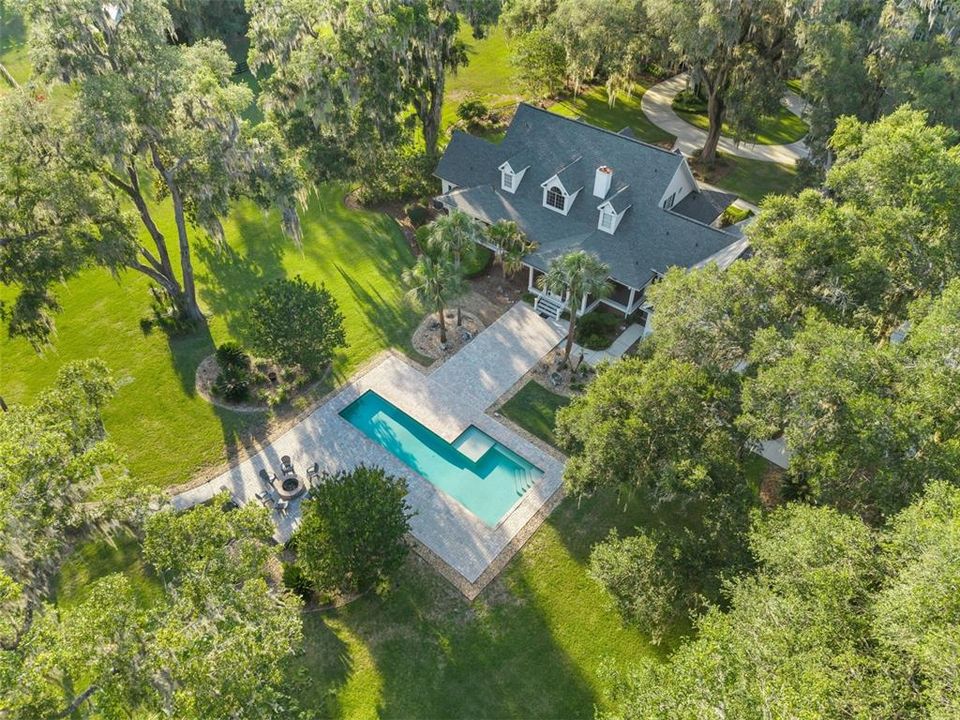 For Sale: $1,795,000 (5 beds, 6 baths, 5369 Square Feet)