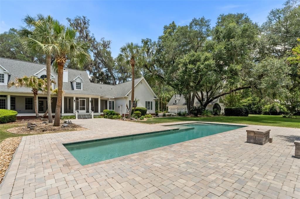 For Sale: $1,795,000 (5 beds, 6 baths, 5369 Square Feet)