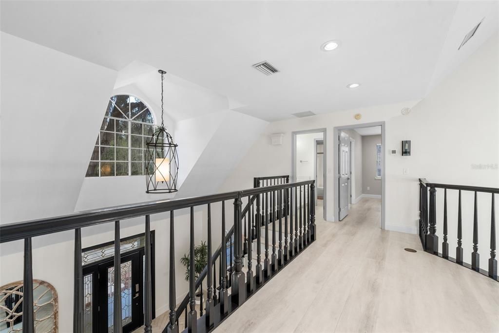 For Sale: $1,795,000 (5 beds, 6 baths, 5369 Square Feet)