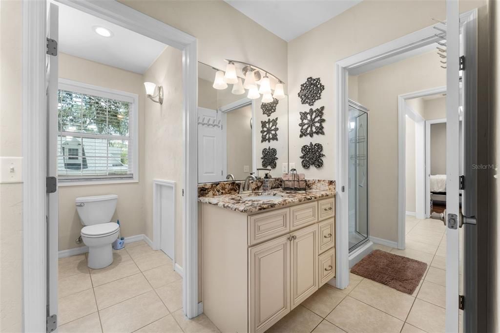 For Sale: $1,795,000 (5 beds, 6 baths, 5369 Square Feet)