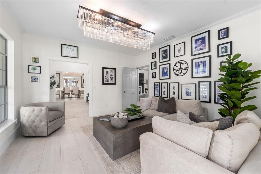 For Sale: $1,795,000 (5 beds, 6 baths, 5369 Square Feet)