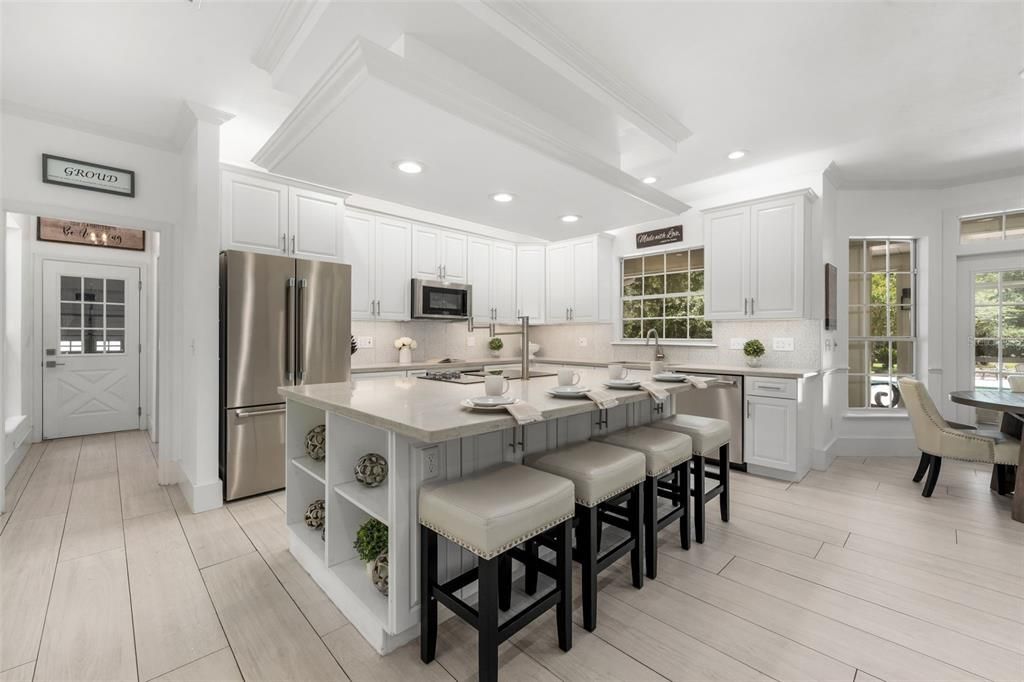 For Sale: $1,795,000 (5 beds, 6 baths, 5369 Square Feet)