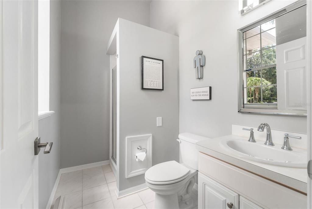 For Sale: $1,795,000 (5 beds, 6 baths, 5369 Square Feet)