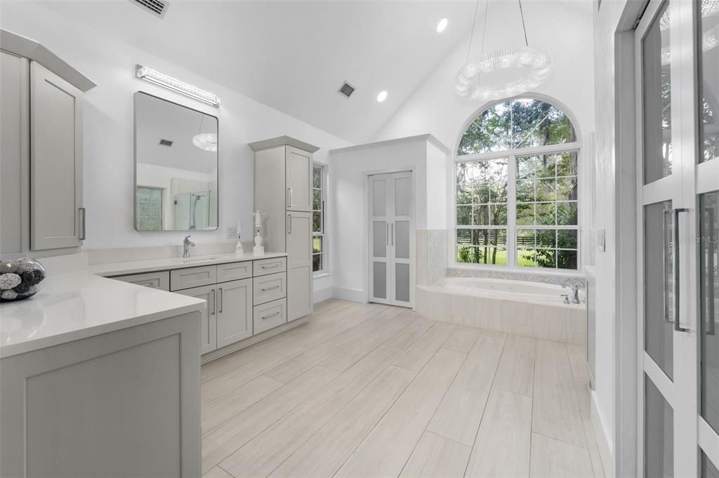 For Sale: $1,795,000 (5 beds, 6 baths, 5369 Square Feet)