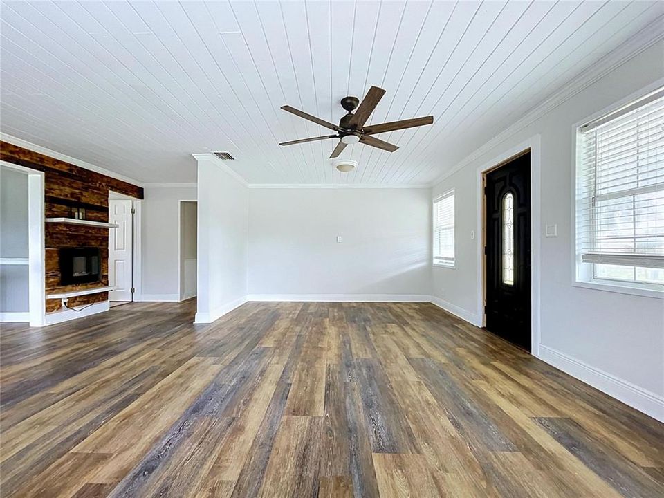 En Venta: $389,900 (3 camas, 2 baños, 1491 Pies cuadrados)
