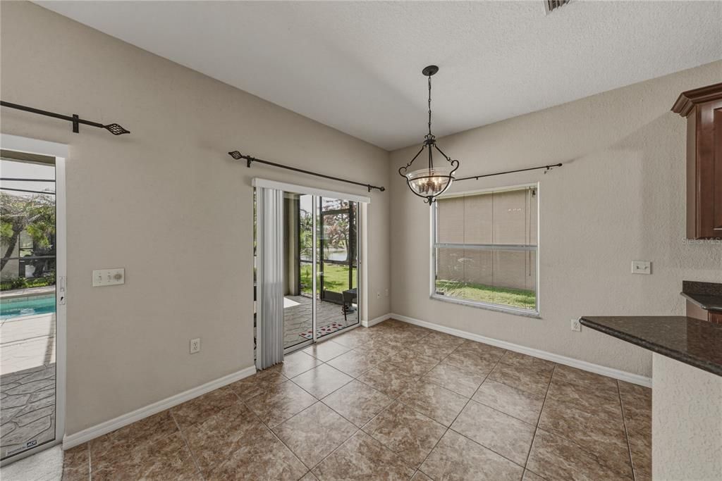 For Sale: $399,900 (3 beds, 2 baths, 1928 Square Feet)