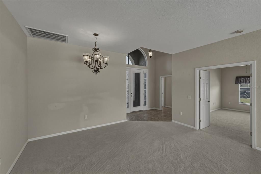For Sale: $399,900 (3 beds, 2 baths, 1928 Square Feet)