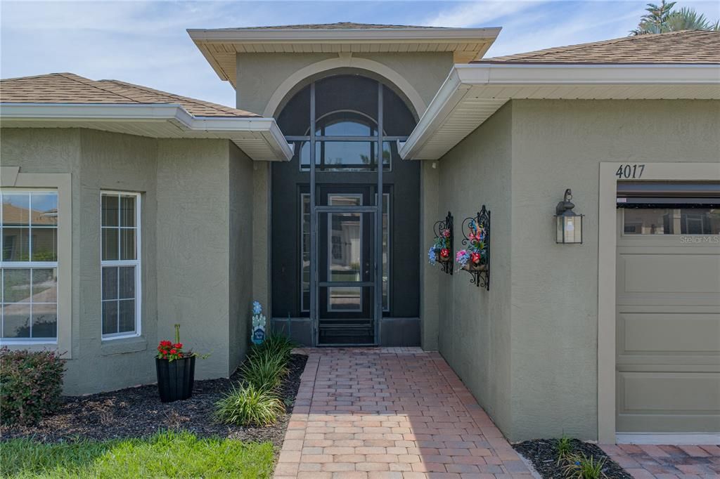 For Sale: $399,900 (3 beds, 2 baths, 1928 Square Feet)