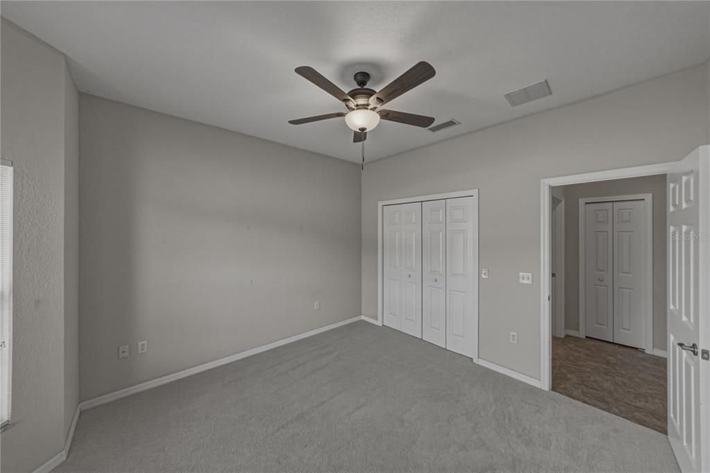 For Sale: $399,900 (3 beds, 2 baths, 1928 Square Feet)