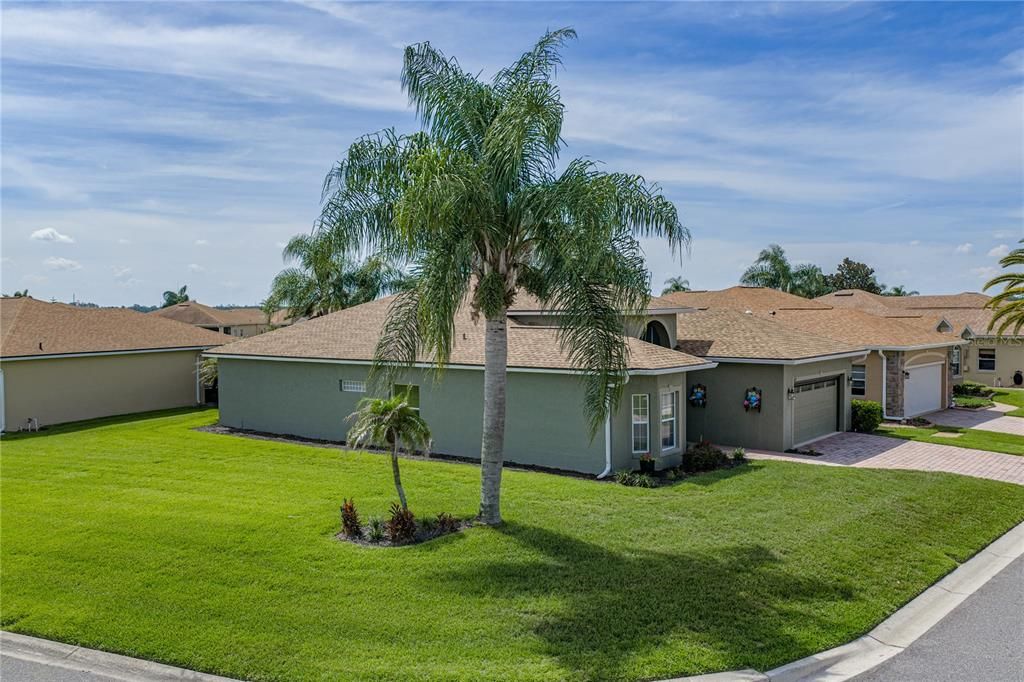 For Sale: $399,900 (3 beds, 2 baths, 1928 Square Feet)