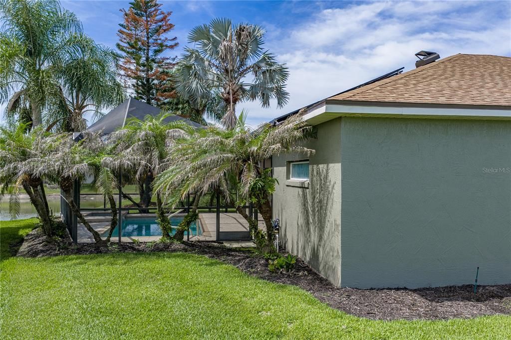 For Sale: $399,900 (3 beds, 2 baths, 1928 Square Feet)