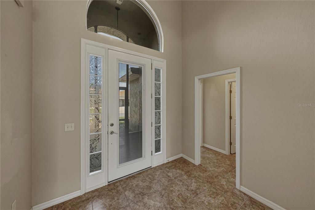 For Sale: $399,900 (3 beds, 2 baths, 1928 Square Feet)